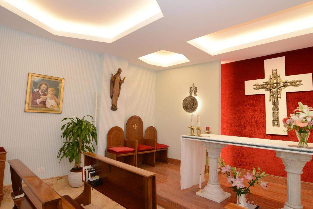 Casa Ospitalità San Giuseppe Acomodação com café da manhã LʼAquila Exterior foto