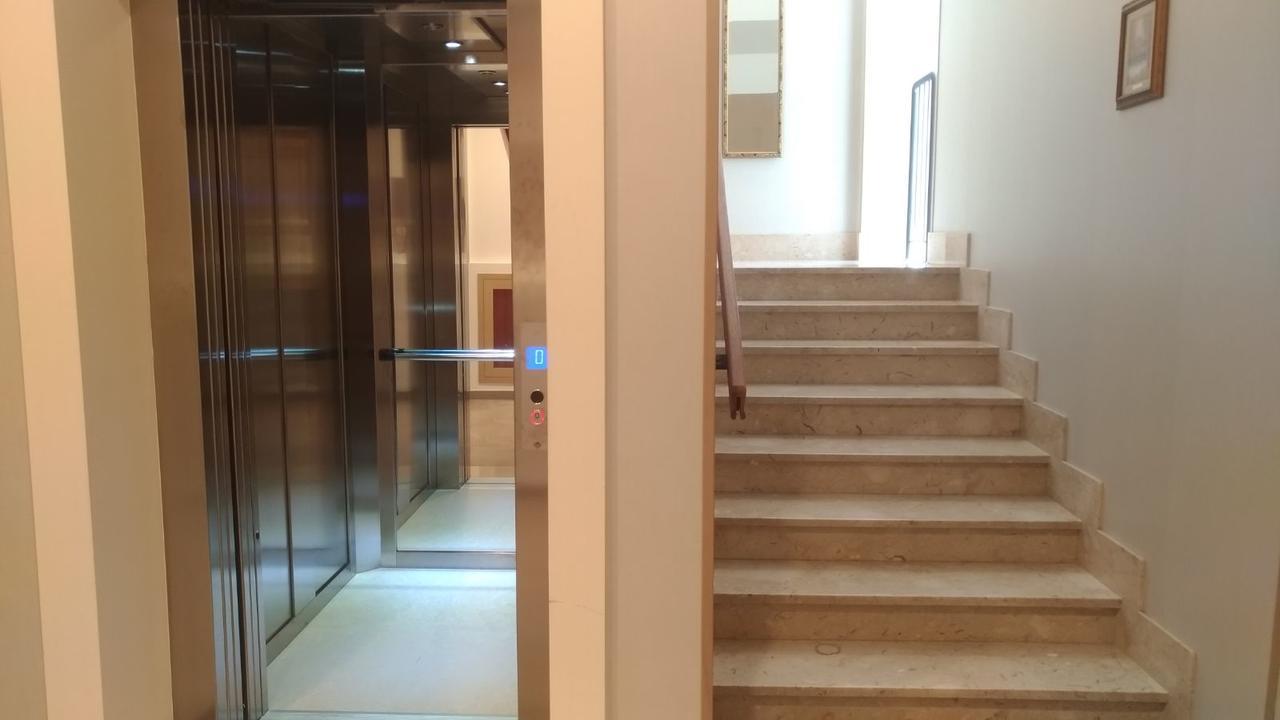 Casa Ospitalità San Giuseppe Acomodação com café da manhã LʼAquila Exterior foto